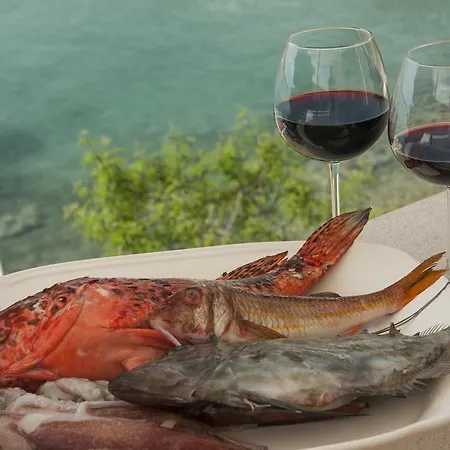 Holiday Queen Of Kornati